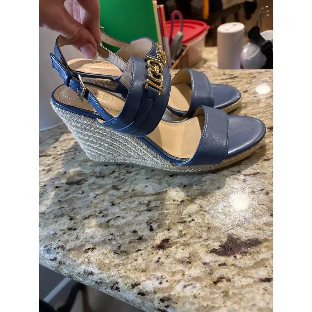 Liz Claiborne liz claiborne